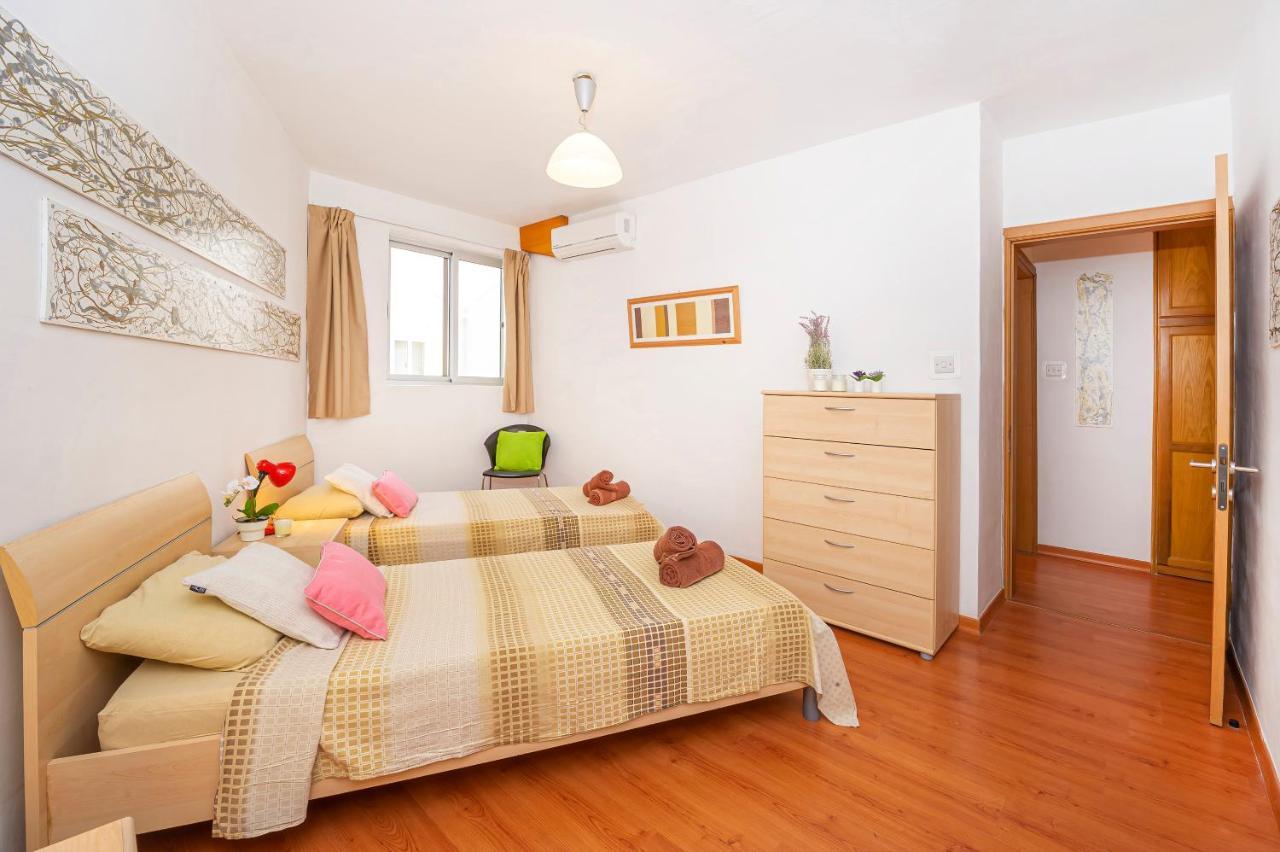 Spinola Bay Top Floor Seafront 3 Bedroom Apartment With Panoramic Sea Views - By Getawaysmalta St. Julian's Exterior foto